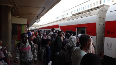 السكة الحديد تواصل نقل الأشقاء السودانيين عبر الرحلة 35 لقطارات 