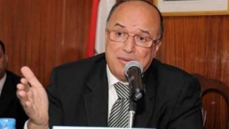 السفير محمود كارم