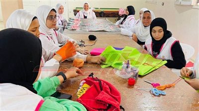 تدريب عضوات أندية الفتاة على صناعة جرابات الموبايل بالفايبر في كفر الشيخ