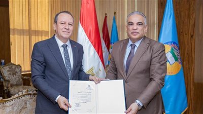 رئيس جامعة طنطا يناقش محاور الخطة الاستراتيجية مع نائبه الجديد لشؤون التعليم والطلاب