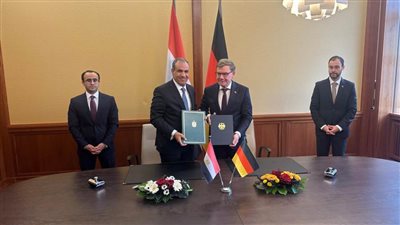 مشاورات سياسية بين وزير الخارجية ونظيره الألماني في برلين 