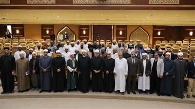 المفتي يستقبل وفد متدربي أكاديمية الأزهر من 6 دول