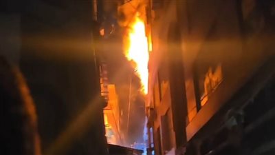 السيطرة على حريق شب في مخزن ملابس بالدقهلية