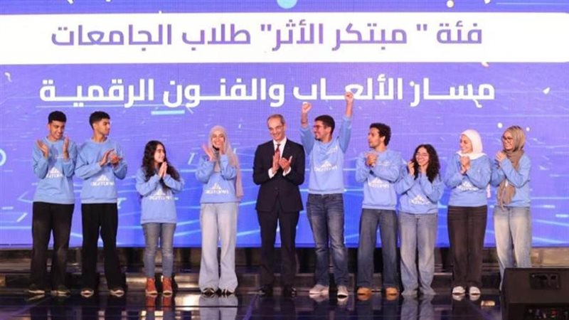 وزير الاتصالات وتكنولوجيا