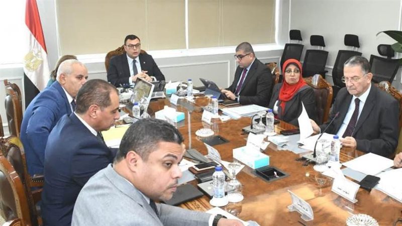 اجتماع وزير الإسكان