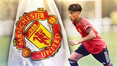 صحيفة بريطانية تكشف اهتمام برشلونة بمهاجم مانشستر يونايتد الشاب 