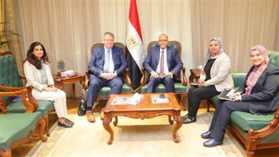 وزير العمل يناقش تفعيل التعاون مع مدير مكتب منظمة العمل الدولية بالقاهرة