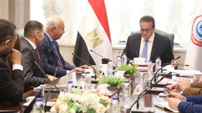 وزير الصحة يستقبل وفد شركة سعودية لبحث تعزيز التعاون وتوطين صناعة الدواء