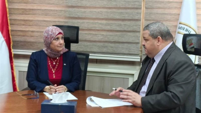 كوثر محمود مع رئيس