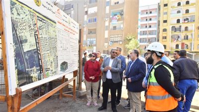 محافظ أسيوط يتابع إنشاء مجمع تجاري وإداري متكامل على 1800 م² لدعم التنمية 