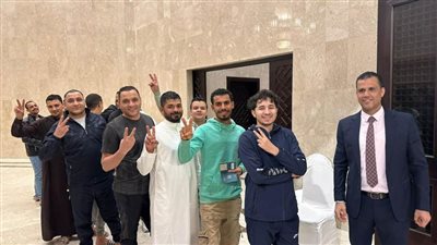 استمرار توافد الجالية المصرية بالسعودية للتصويت في انتخابات مجلس النواب بـ 30 دائرة ملغاة