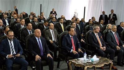 رئيس الوزراء يفتتح مصنع 