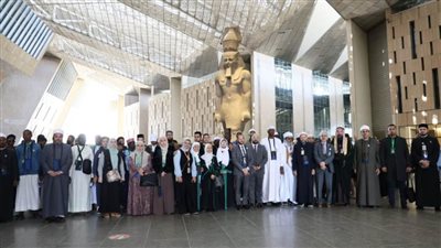 وزير الأوقاف ووفد المسابقة العالمية للقرآن الكريم في زيارة للمتحف الكبير