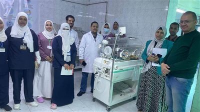 الفريق الطبي بمستشفى قوص ينجح في إجراء عملية دقيقة لطفل رضيع