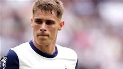 تقارير: ريال مدريد يتصدر سباق ضم مدافع توتنهام ميكي فان دي فين