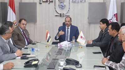 غرفة العمليات الرئيسية بسوهاج تتابع سير انتخابات مجلس النواب بالدائرة السابعة بالبلينا