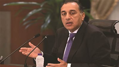 مجلس الوزراء يوافق على اعتبار المواقف المجمعة لسيارات السرفيس مشروعات قومية