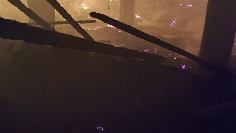 جانب من الحريق