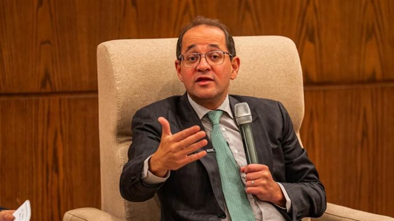 وزير المالية