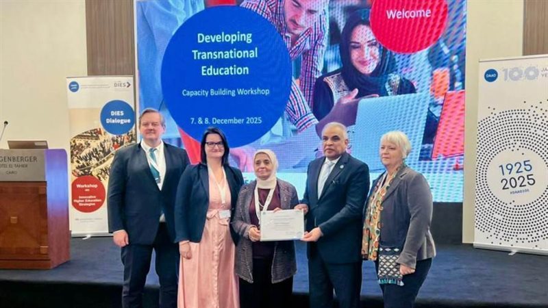 رئيس جامعة طنطا خلال