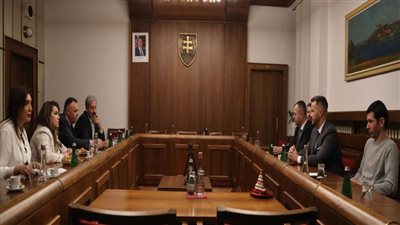  سفيرة دولة فلسطين ونقيب الصحفيين يطلعان برلمانيين سلوفاك على انتهاكات إسرائيلية