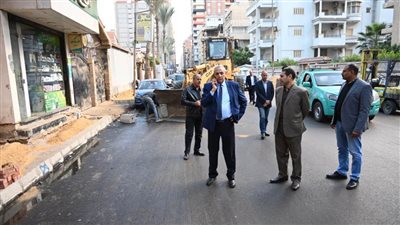 بالصور.. محافظ الغربية يتابع أعمال رصف وتطوير شارع الجلاء وامتداد مصطفى كامل بالمحلة