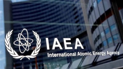 وكالة الطاقة الدولية تخفض توقعاتها بشأن فائض سوق النفط العالمي لعام 2026