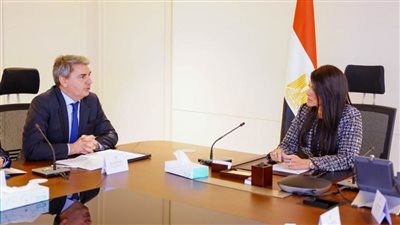 وزيرة التخطيط تبحث مع بنك الاستثمار الأوروبي زيادة التمويل المختلط