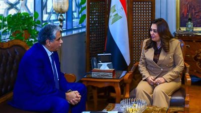 القائم بأعمال وزير البيئة والمدير التنفيذي لمركز 