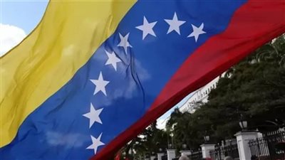 رويترز عن مسؤول أمريكي: رحلات المبعدين إلى فنزويلا ستستمر