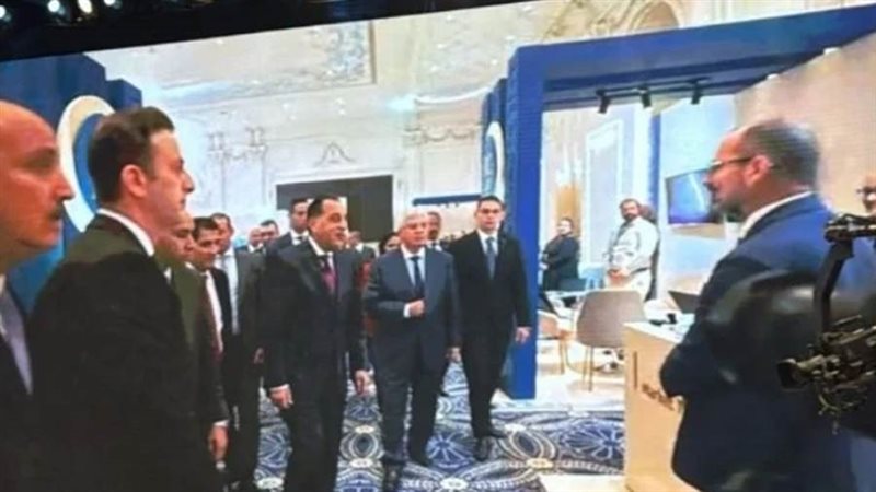 رئيس الوزراء يفتتح