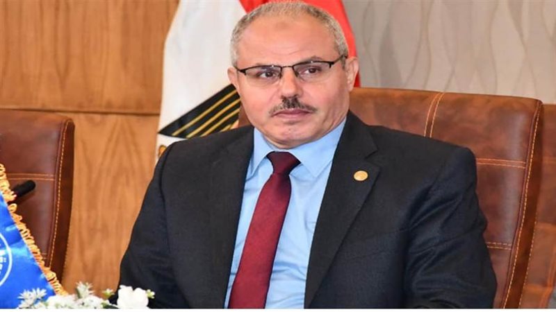 رئيس جامعة قناة السويس