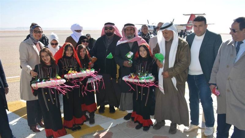 استقبال رسمي بالورود