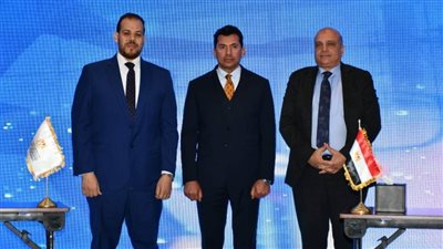 وزير الشباب والرياضة يشهد انطلاق النسخة الثامنة من الملتقى الدولي للاستثمار والصناعة الرياضية
