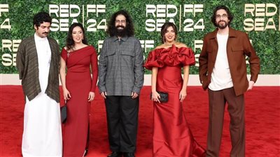 صناع الفيلم السعودي «صيفي» يحتفلون بعرضه في مهرجان البحر الأحمر السينمائي