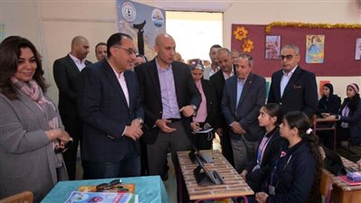 رئيس الوزراء يتابع انتظام العملية التعليمية بمدرسة بورسعيد الثانوية بنات