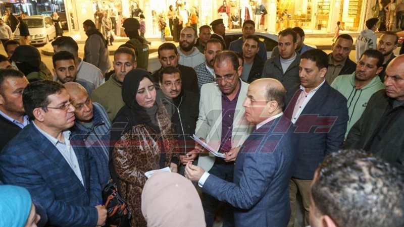 جولة المحافظ