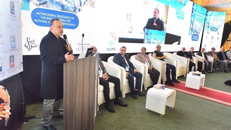 محافظ أسيوط خلال