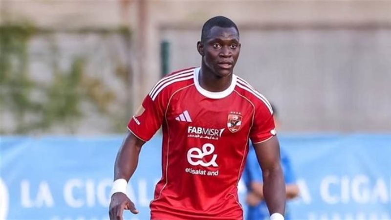 لاعب النادي الأهلي