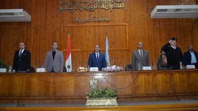 محافظ أسيوط يعلن عن إصدار كارت يطلق عليه 