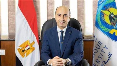 رئيس جامعة دمنهور يهنئ قداسة البابا تواضروس الثاني والأنبا باخوميوس بمناسبة عيد الميلاد المجيد