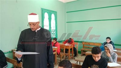 ختام أعمال امتحانات الشهادة الإعدادية بلجان معاهد كفر الشيخ