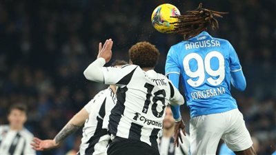 نابولي يقهر يوفنتوس ويسيطر على قمة الكالتشيو