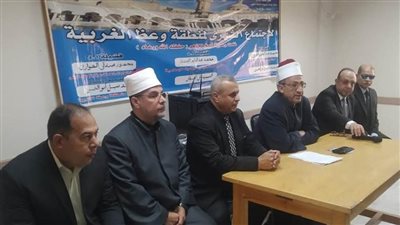  بالصور.. رئيس المنطقة الأزهرية بالغربية يناقش الاستعدادات للفصل الدراسي الثاني