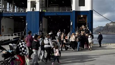 اليونان: هزات أرضية تضرب سانتوريني وتجبر الآلاف على مغادرة الجزيرة