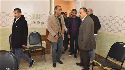 محافظ أسيوط يتفقد بيت ثقافة منفلوط ويؤكد أهمية رفع وعي المواطنين بالقضايا المجتمعية 