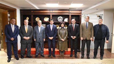 وزير الشباب والرياضة يجتمع بمجلس إدارة اللجنة البارالمبية لمناقشة الخطط والاستعدادات