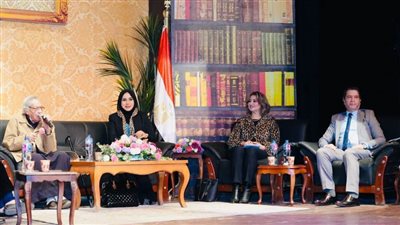 مثقفون في ملتقى الهناجر: مصر مركز للقوة الناعمة في العالم