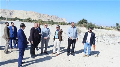 إنشاء ملعب متعدد الاستخدامات لذوي الهمم وملعب كرة قدم خماسي بجامعة سوهاج