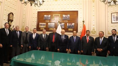 رئيس محكمة النقض رئيس مجلس القضاء الأعلى يستقبل رئيس محكمة التمييز بمملكة البحرين والنائب العام البحريني بدار القضاء العالي